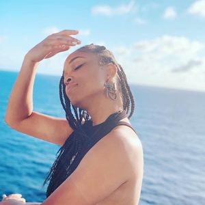 Meet your Posher, Thai